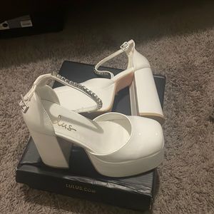 Lulu platform heel white